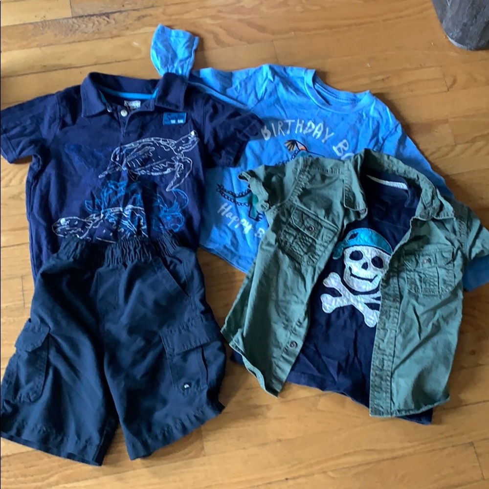 Boys 4t shorts & tee collection.